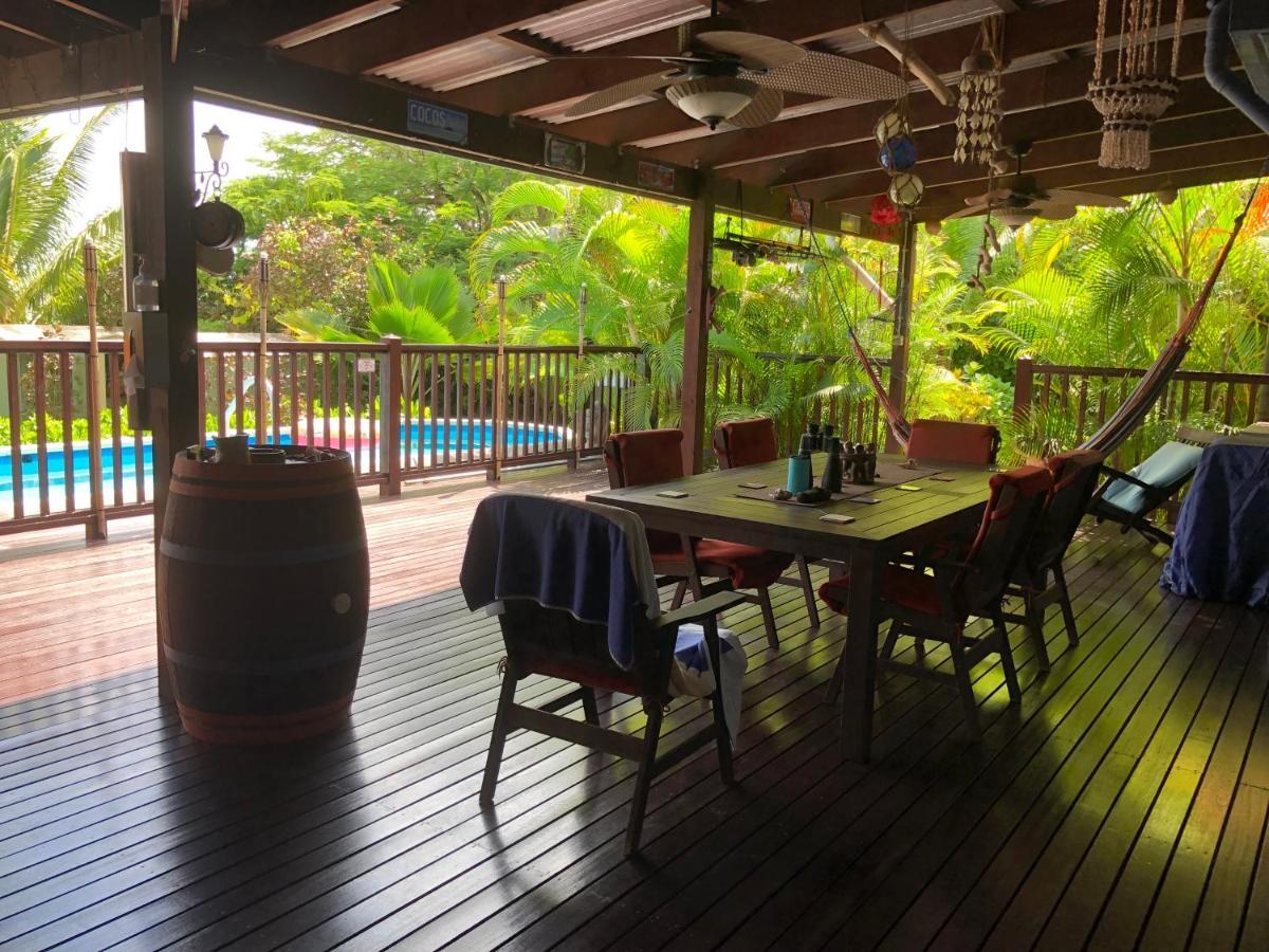 Island Time Guest Room Flying Fish Cove Exterior foto
